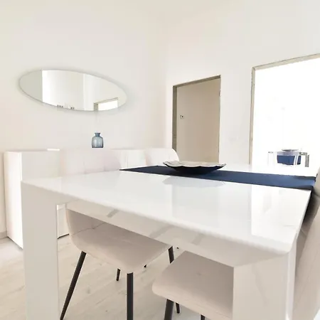 Orsini Luxury Apartment Florence